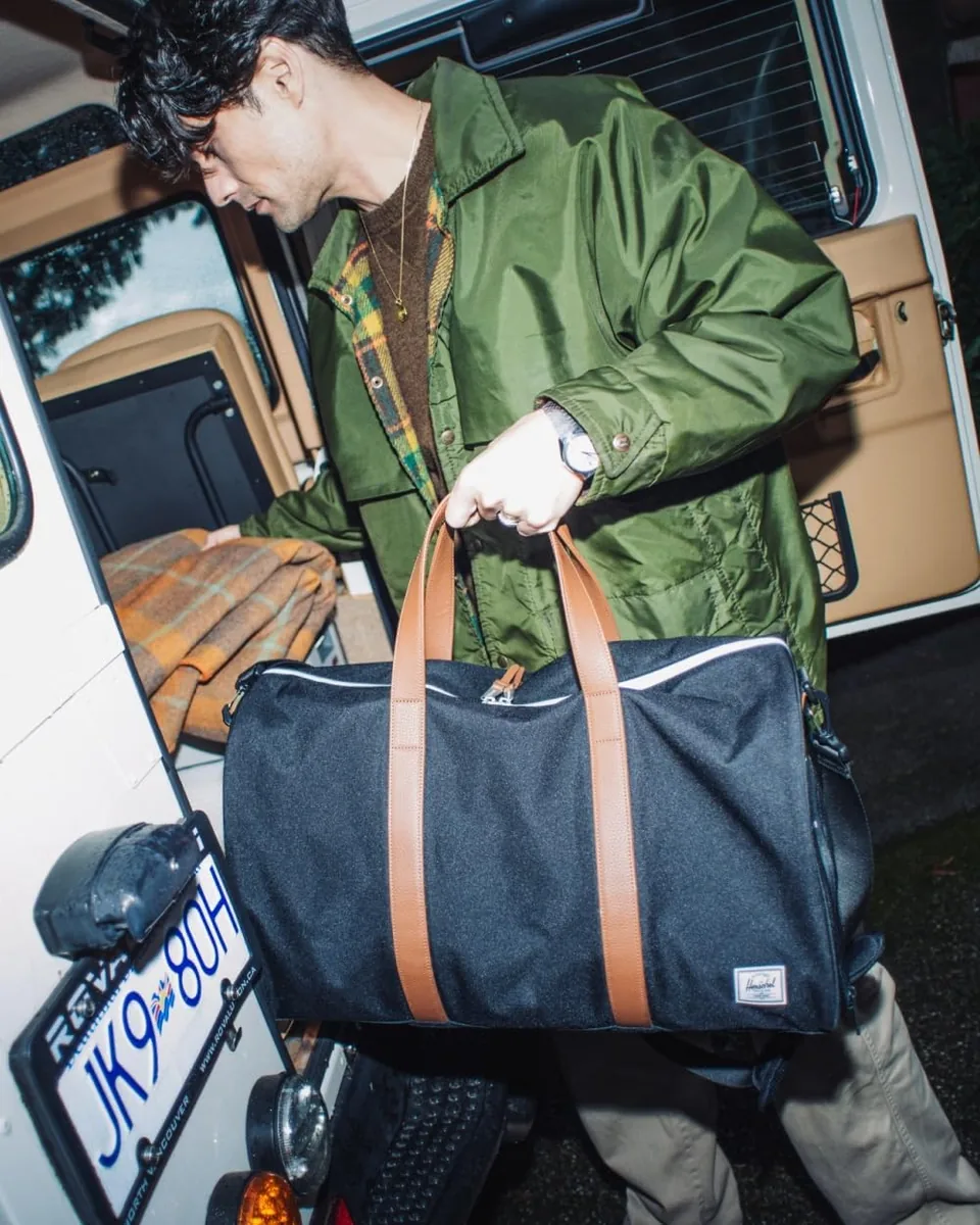 Herschel Novel Duffle, Black, Carry-on - 26.5L