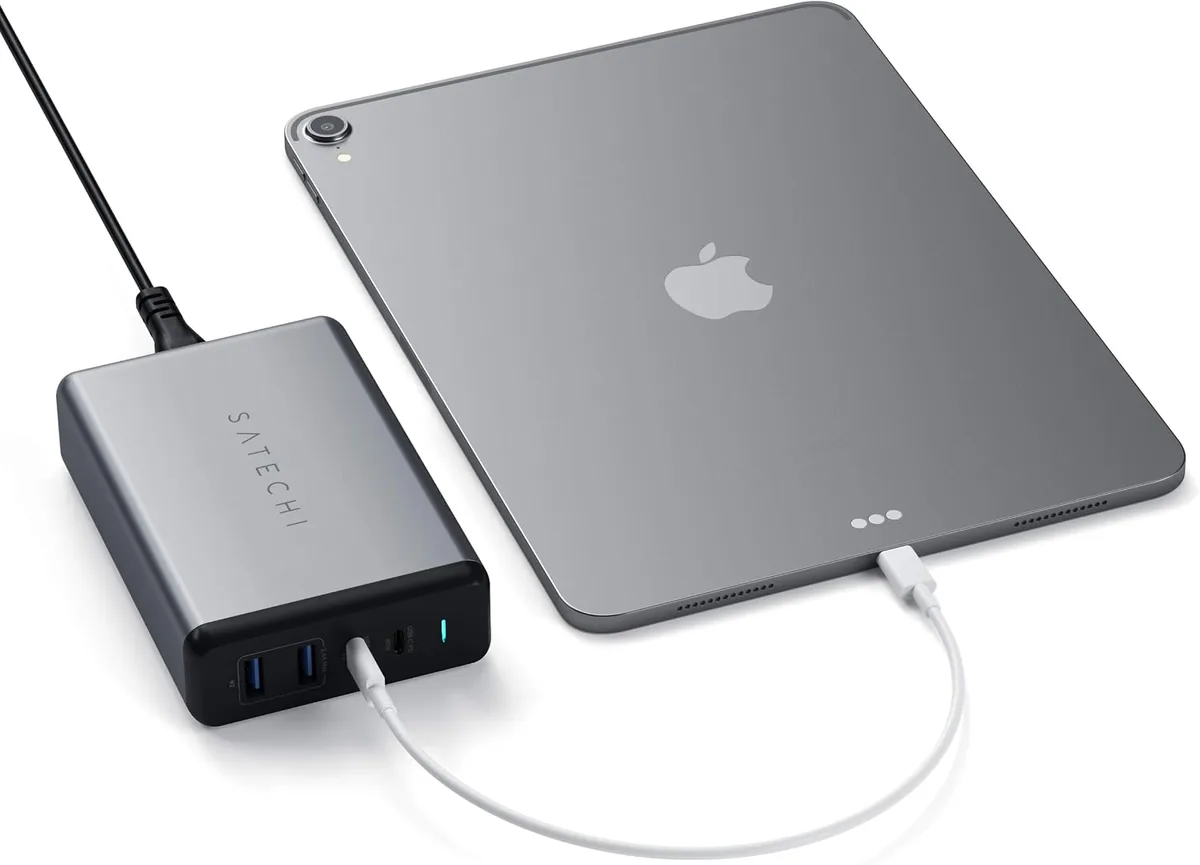 Satechi 108W Pro USB C PD Desktop Charging Station – 2 USBC PD & 2 USB A Ports, Compatible with 2025/2020/2019 MacBook Pro, 2020/2018 MacBook Air, M5/M1 iPad Pro/Air, iPhone 16 (Pro/Pro Max/Plus - US)